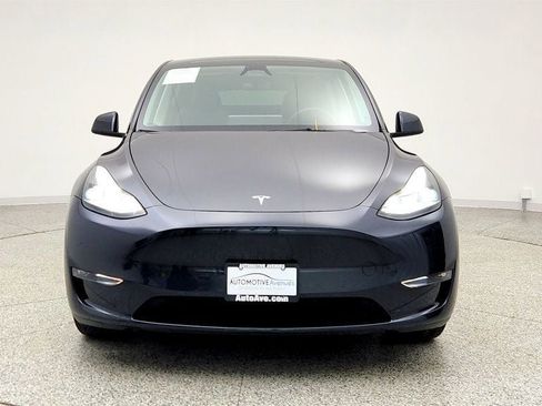 Used 2024 Tesla Model Y Long Range image 2