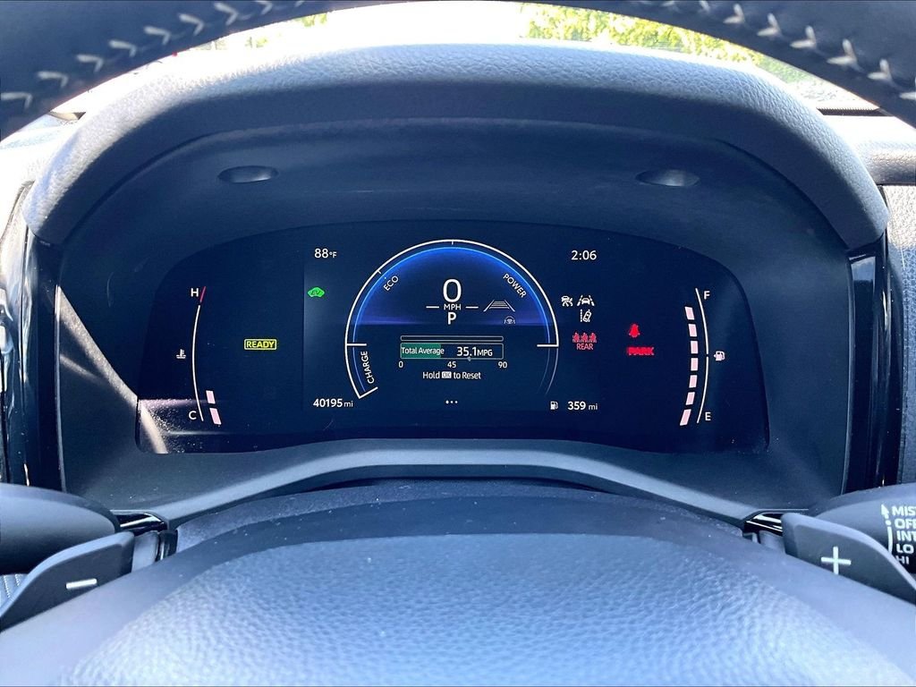 Used 2025 Toyota Camry SE FWD image 25