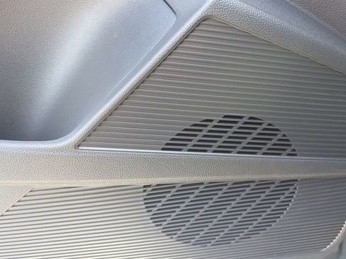 Certified 2025 Volkswagen Taos S FWD image 17