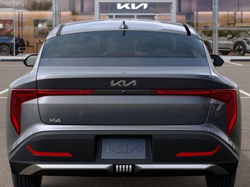 New 2025 Kia K4 LXS image 13