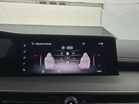 Used 2025 Nissan Murano SV image 32