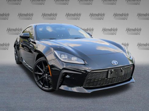 Used 2022 Toyota GR86 Premium image 2