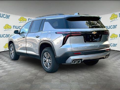 New 2026 Chevrolet Traverse LT w/ LPO, Floor Liner Package AWD/4WD image 5