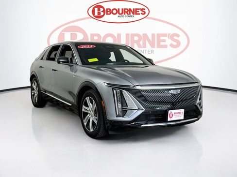 Used 2024 Cadillac Lyriq Tech w/ Driver Assist Package AWD/4WD image 1