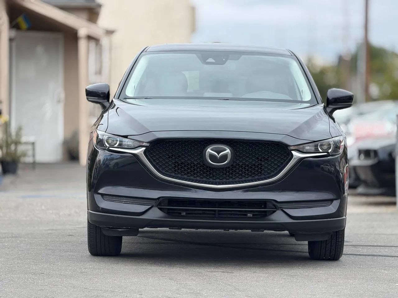 Used 2018 MAZDA CX-5 Touring w/ Preferred Equipment Package FWD image 3