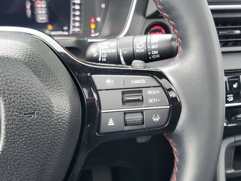 Used 2025 Honda Pilot Black Edition image 23