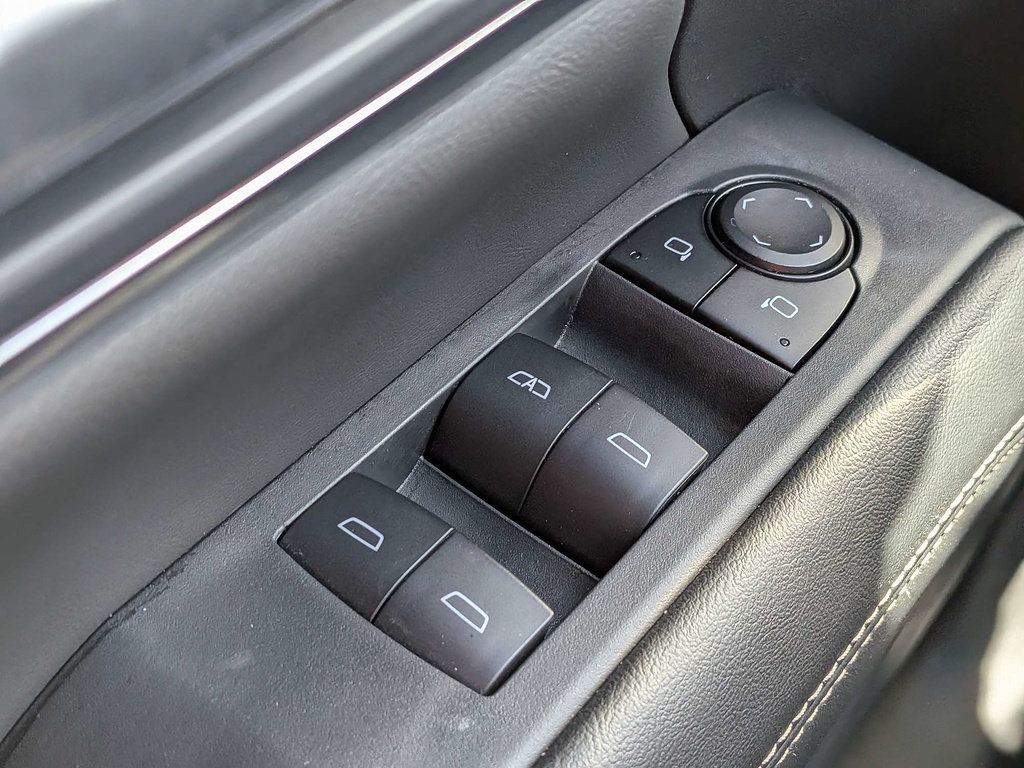 Certified 2025 GMC Terrain Elevation FWD image 49