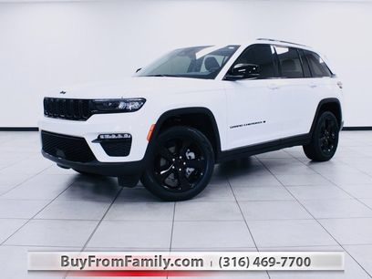 Used 2024 Jeep Grand Cherokee Limited w/ Black Appearance Package