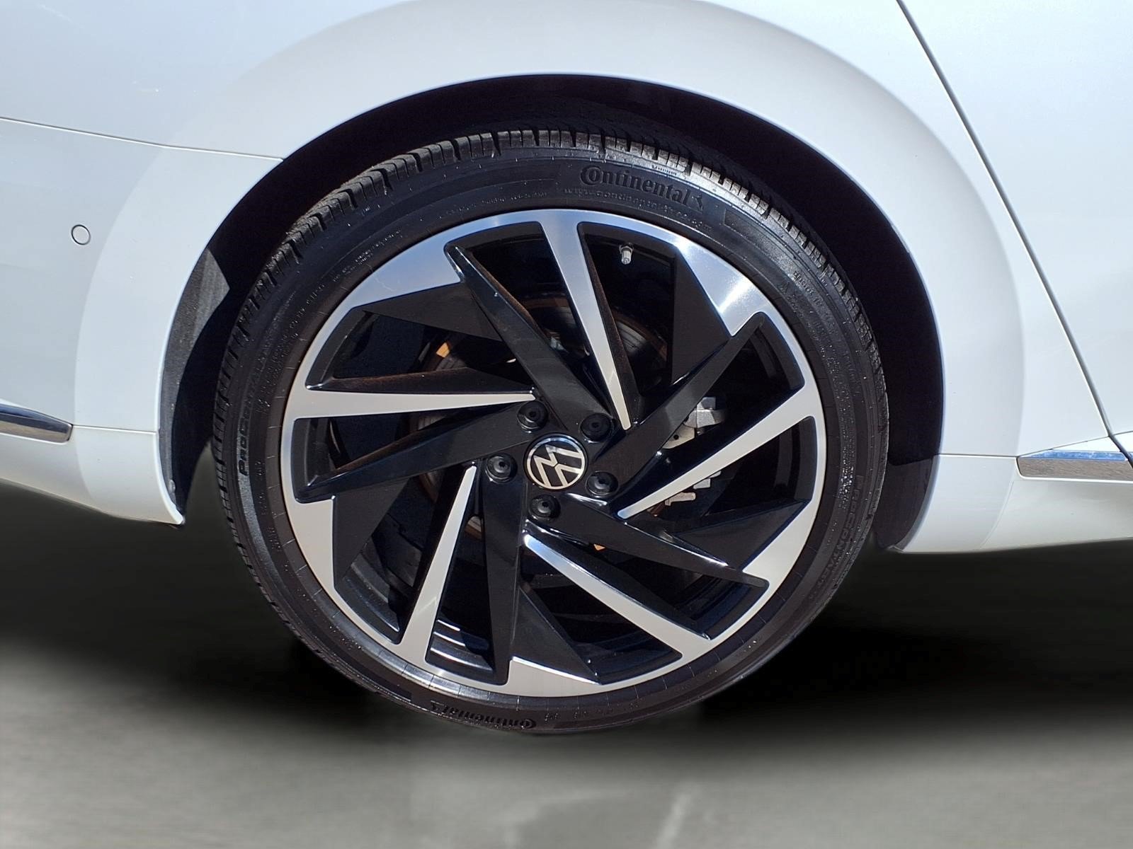 Used 2023 Volkswagen Arteon SEL Premium w/ Arteon MDO Package AWD/4WD image 9