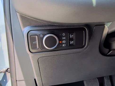New 2026 Ford Explorer Active RWD image 15