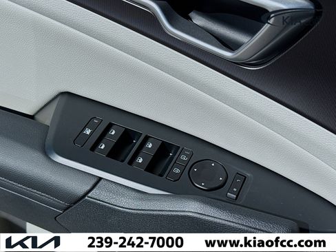 New 2026 Kia Sportage EX image 22