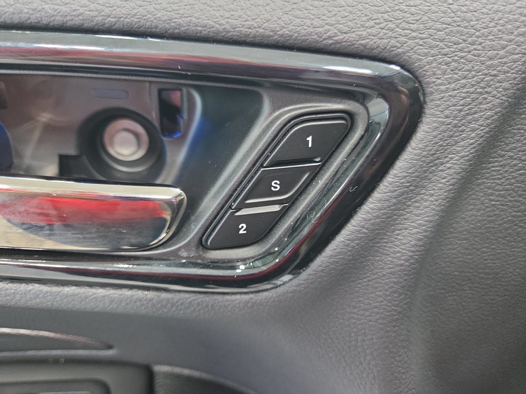 Used 2023 Dodge Durango R/T RWD image 34