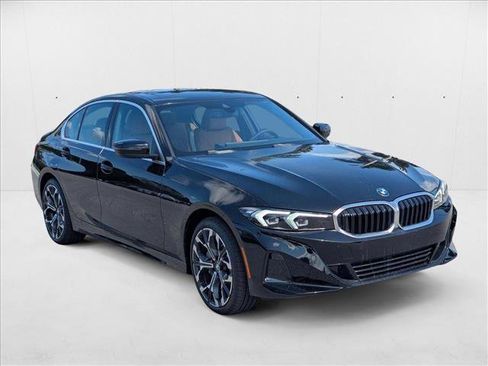 Used 2025 BMW 330i Sedan w/ Convenience Package image 6