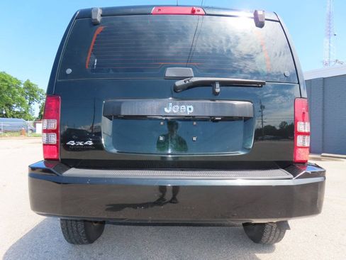 Used 2012 Jeep Liberty Sport AWD/4WD image 24