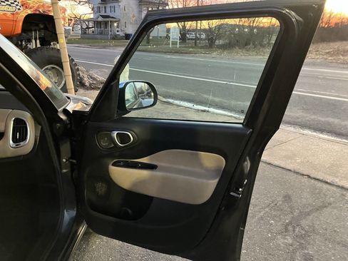 Used 2014 FIAT 500L Lounge image 23