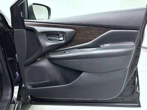 Certified 2023 Nissan Murano Platinum w/ Cargo Package AWD/4WD image 16