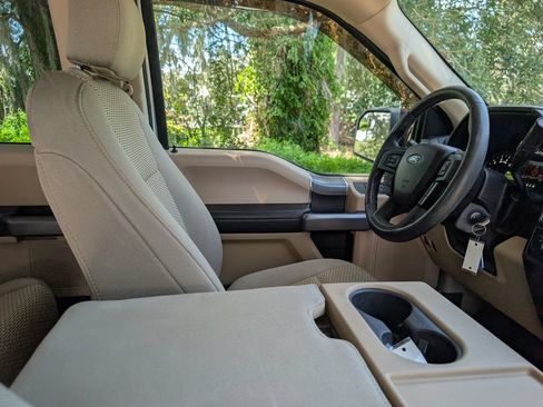 Used 2018 Ford F150 XLT w/ Equipment Group 302A Luxury AWD/4WD image 19