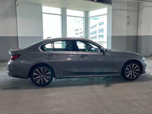 Used 2025 BMW 330i xDrive Sedan AWD/4WD image 13