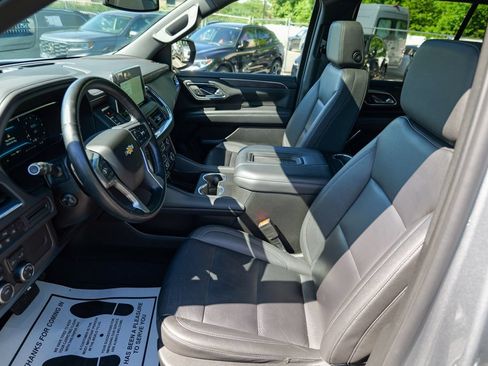 Used 2023 Chevrolet Tahoe LT w/ Luxury Package AWD/4WD image 21