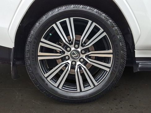 Used 2023 Lexus LX 600 4WD w/ Appearance Package image 9