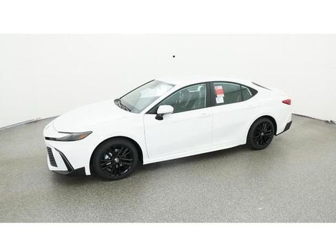 New 2026 Toyota Camry SE image 2