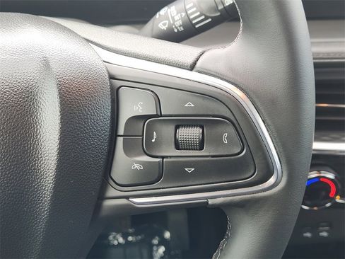Used 2024 Buick Encore GX Sport Touring image 29