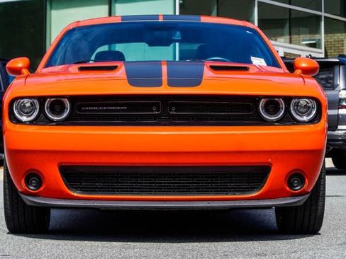 Used 2018 Dodge Challenger SXT w/ Blacktop Package RWD image 8