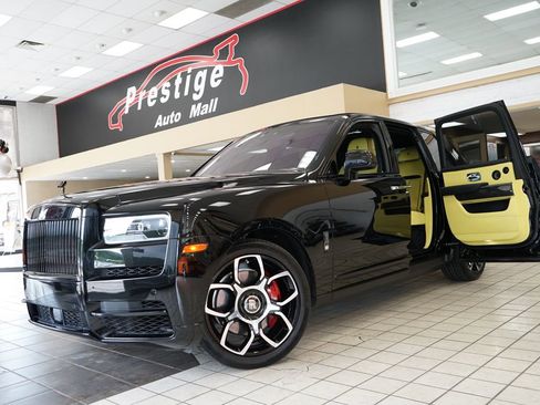 Used 2022 Rolls-Royce Cullinan Black Badge w/ Dark Exterior Package AWD/4WD image 27