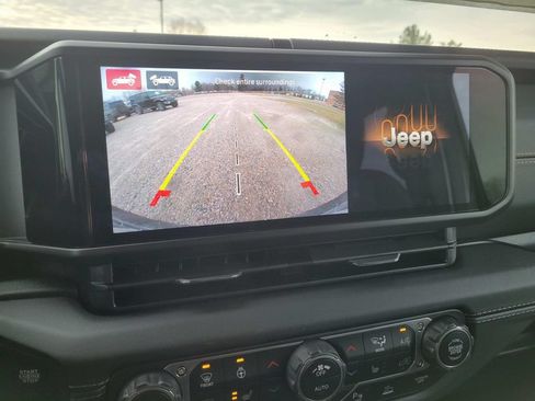 New 2025 Jeep Wrangler Unlimited Sahara w/ Safety Group AWD/4WD image 9