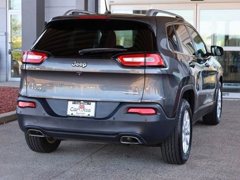 Used 2016 Jeep Cherokee Latitude w/ Safety/Convenience Group image 5