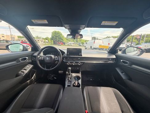 Used 2025 Honda Civic Sport image 17