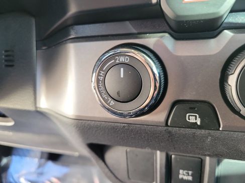 Used 2023 Toyota Tacoma SR5 image 23