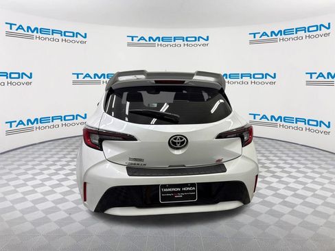 Used 2025 Toyota Corolla SE w/ SE Package FWD image 4