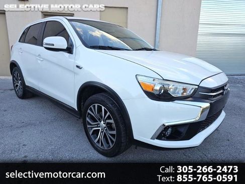 Used 2018 Mitsubishi Outlander Sport ES image 1