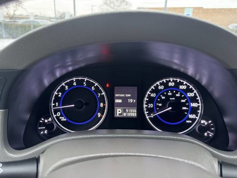 Used 2011 INFINITI G37 x w/ Premium Pkg image 13