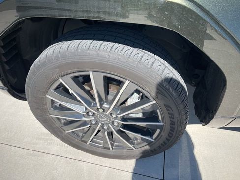 Certified 2024 Lexus GX 550 w/ Accessory Package (Z1) image 14