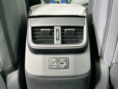 Certified 2025 Subaru Outback Premium w/ Popular Package #1A AWD/4WD image 22