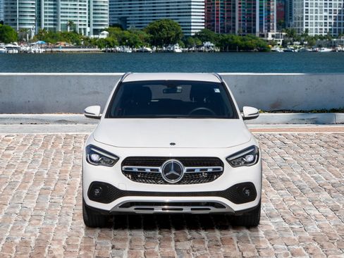 Used 2022 Mercedes-Benz GLA 250 w/ Premium Package Lite image 2
