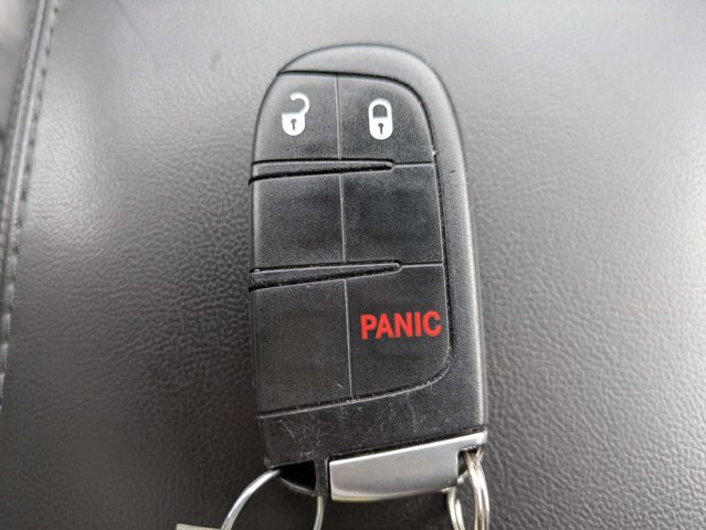 Certified 2021 Jeep Grand Cherokee Laredo RWD image 30