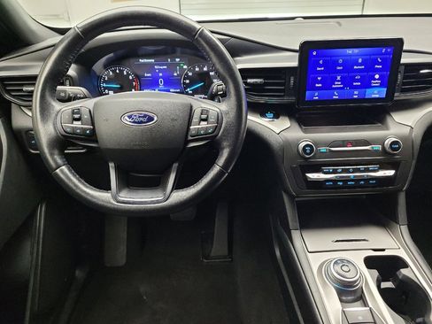 Used 2020 Ford Explorer XLT AWD/4WD image 22