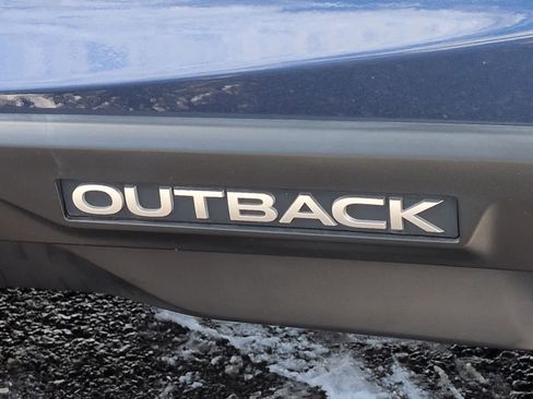 Used 2022 Subaru Outback Limited image 13
