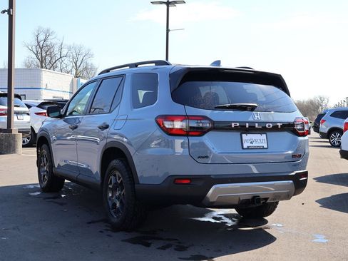 New 2026 Honda Pilot TrailSport image 4
