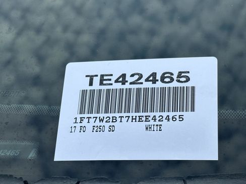 Used 2017 Ford F250 Lariat w/ Lariat Ultimate Package AWD/4WD image 14