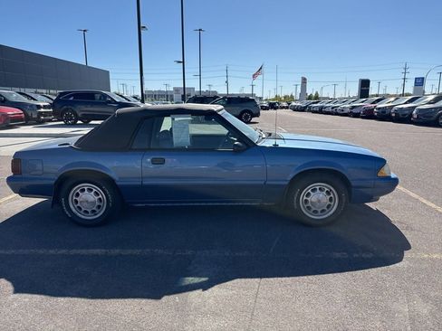 Used 1988 Ford Mustang LX image 4