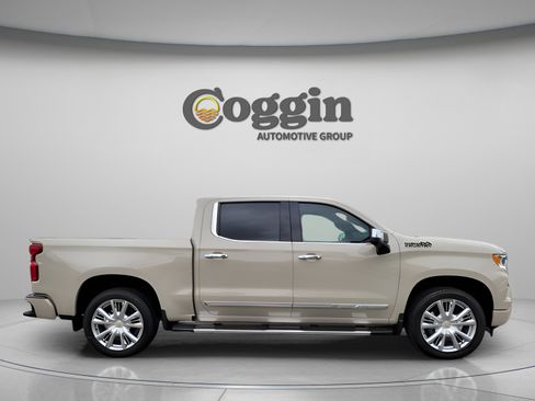 New 2026 Chevrolet Silverado 1500 High Country w/ High Country Premium Package image 4