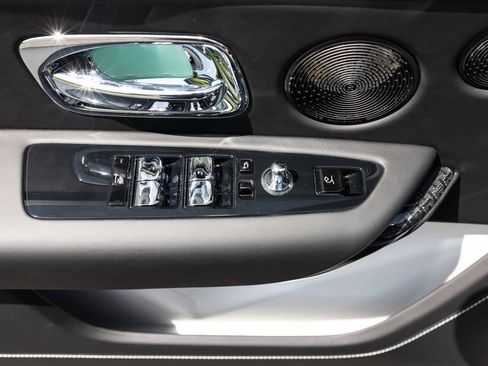 New 2027 Rolls-Royce Cullinan Black Badge AWD/4WD image 22