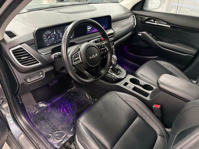 Used 2024 Kia Seltos SX w/ SX Sunroof Package AWD/4WD image 17
