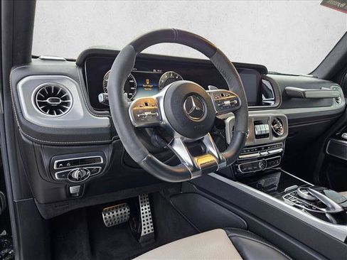 Used 2020 Mercedes-Benz G 63 AMG 4MATIC w/ G Manufaktur Interior Package image 10