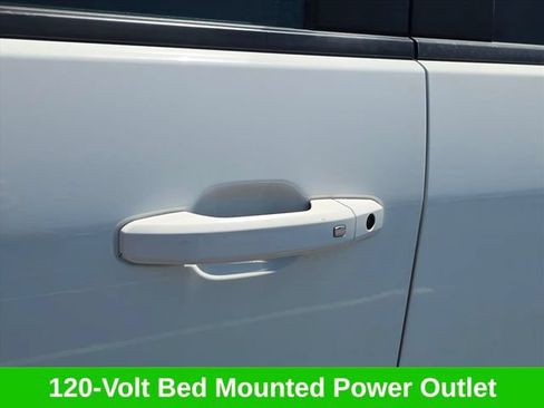 Used 2024 Chevrolet Silverado 2500 LT AWD/4WD image 26