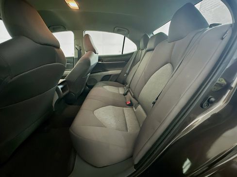 Used 2020 Toyota Camry LE w/ Convenience Package image 28